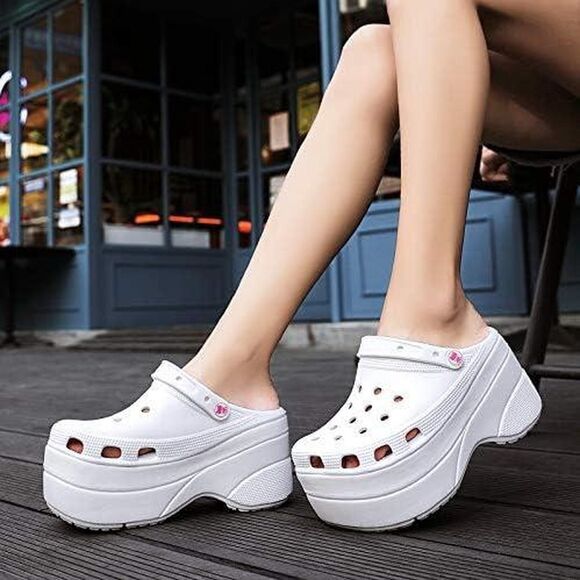 Crocs-like white platform clogs - Picture 3 of 3
